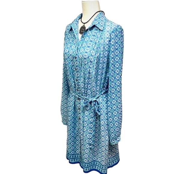 Max Studio Flower Button Shift Dress - Picture 3 of 6